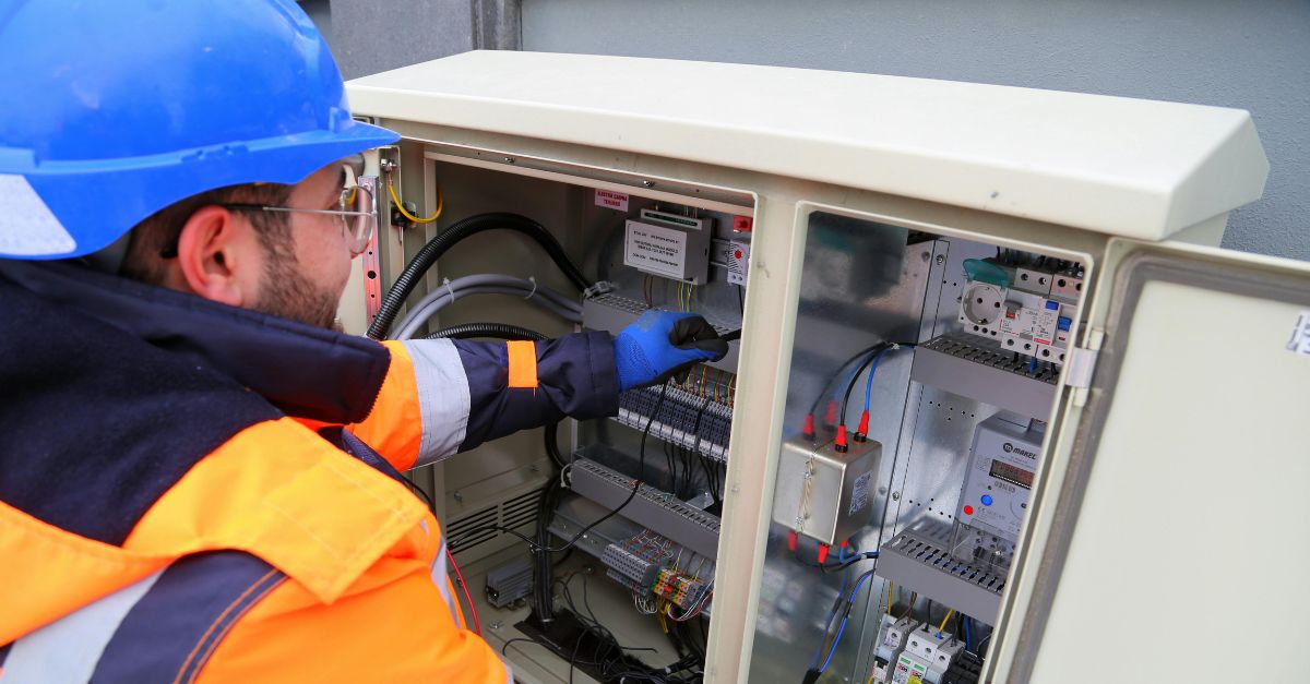 Wanneer zijn jullie elektrische installaties voor het laatst gekeurd?